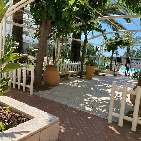 One-bedroom With Balcony, Sea And Park Views, Air Conditioning, Swimming Pool And Parking Апартаменти